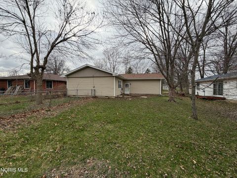 Tiny photo for 835 Bell Street, Defiance, OH 43512 (MLS # 10005535)