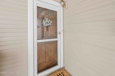 Tiny photo for 807 W Main Cross Street, Findlay, OH 45840 (MLS # 10003780)