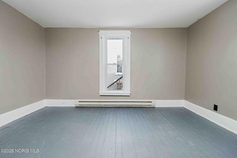 Tiny photo for 807 W Main Cross Street, Findlay, OH 45840 (MLS # 10003780)