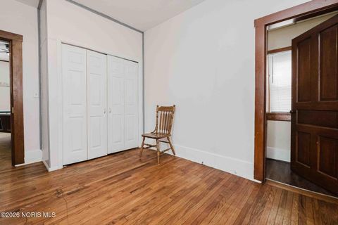 Tiny photo for 807 W Main Cross Street, Findlay, OH 45840 (MLS # 10003780)