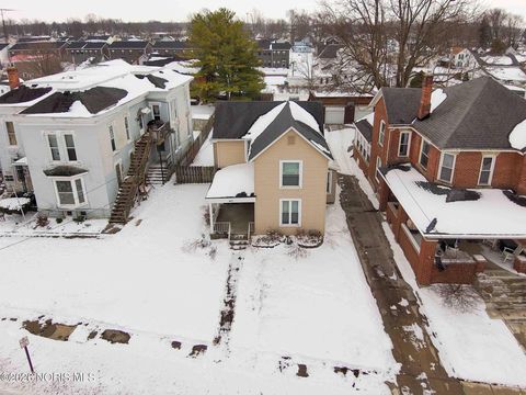 Tiny photo for 807 W Main Cross Street, Findlay, OH 45840 (MLS # 10003780)
