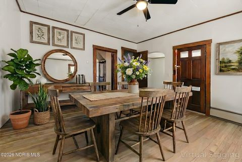 Tiny photo for 807 W Main Cross Street, Findlay, OH 45840 (MLS # 10003780)