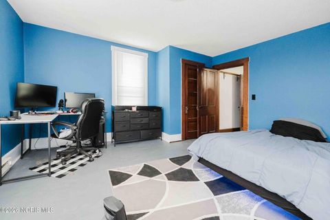 Tiny photo for 807 W Main Cross Street, Findlay, OH 45840 (MLS # 10003780)