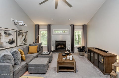 Tiny photo for 552 Crystal Lake Drive, Holland, OH 43528 (MLS # 10013998)