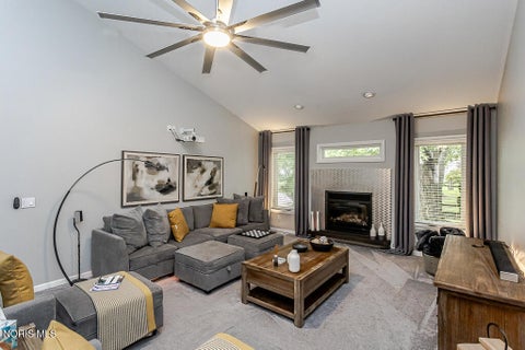 Tiny photo for 552 Crystal Lake Drive, Holland, OH 43528 (MLS # 10013998)