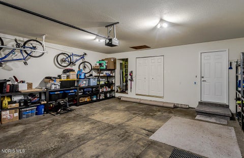 Tiny photo for 552 Crystal Lake Drive, Holland, OH 43528 (MLS # 10013998)
