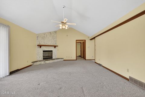 Tiny photo for 1219 Oaktree Court, Oregon, OH 43616 (MLS # 10006775)