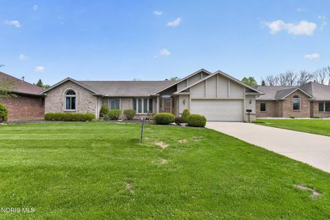 Tiny photo for 1219 Oaktree Court, Oregon, OH 43616 (MLS # 10006775)