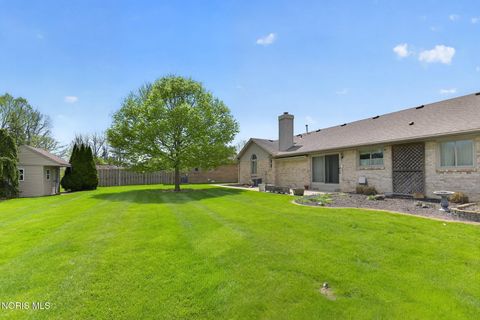 Tiny photo for 1219 Oaktree Court, Oregon, OH 43616 (MLS # 10006775)