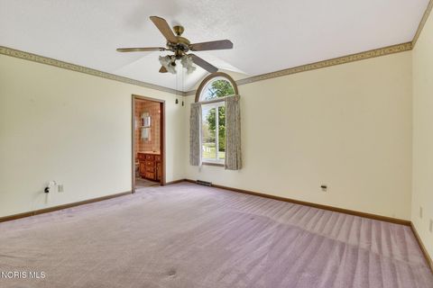 Tiny photo for 1219 Oaktree Court, Oregon, OH 43616 (MLS # 10006775)