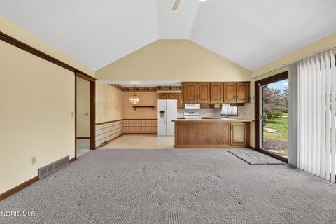 Tiny photo for 1219 Oaktree Court, Oregon, OH 43616 (MLS # 10006775)