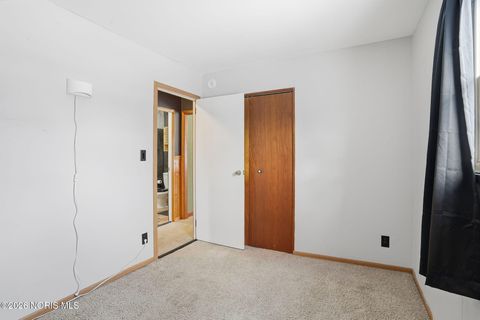 Tiny photo for 1142 Concord Court, Findlay, OH 45840 (MLS # 10002982)