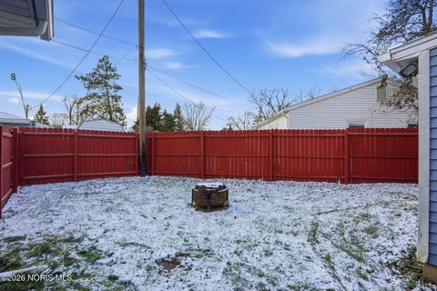 Tiny photo for 1142 Concord Court, Findlay, OH 45840 (MLS # 10002982)