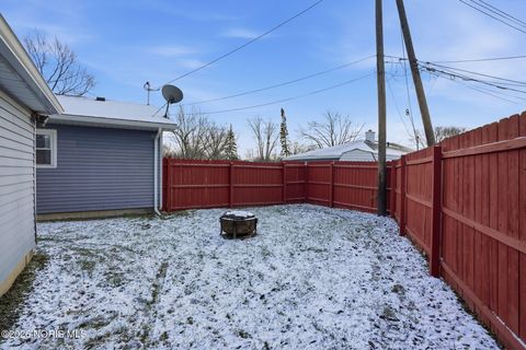 Tiny photo for 1142 Concord Court, Findlay, OH 45840 (MLS # 10002982)