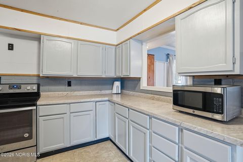 Tiny photo for 1142 Concord Court, Findlay, OH 45840 (MLS # 10002982)