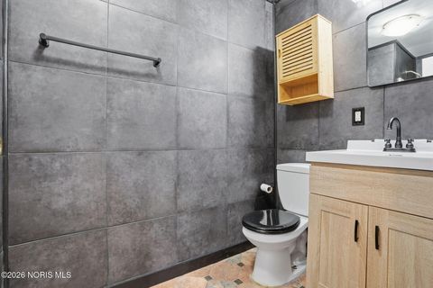 Tiny photo for 1142 Concord Court, Findlay, OH 45840 (MLS # 10002982)