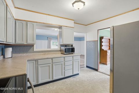 Tiny photo for 1142 Concord Court, Findlay, OH 45840 (MLS # 10002982)