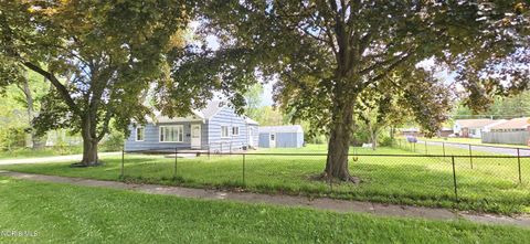 Photo of 5608 Pawnee Road, Toledo, OH 43613 (MLS # 10007619)