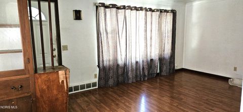 Tiny photo for 5608 Pawnee Road, Toledo, OH 43613 (MLS # 10007619)