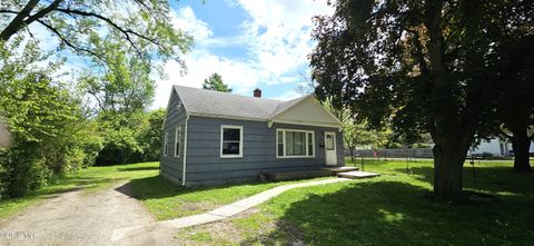 Tiny photo for 5608 Pawnee Road, Toledo, OH 43613 (MLS # 10007619)