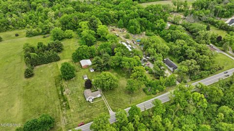 Tiny photo for 530 N Crissey Road, Holland, OH 43528 (MLS # 10008294)