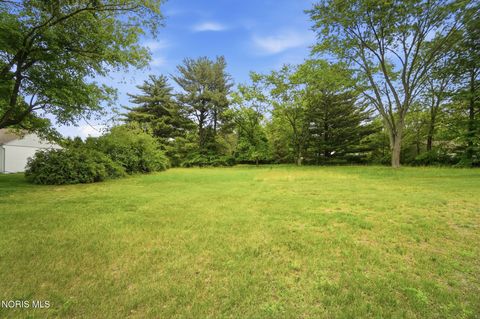 Tiny photo for 530 N Crissey Road, Holland, OH 43528 (MLS # 10008294)