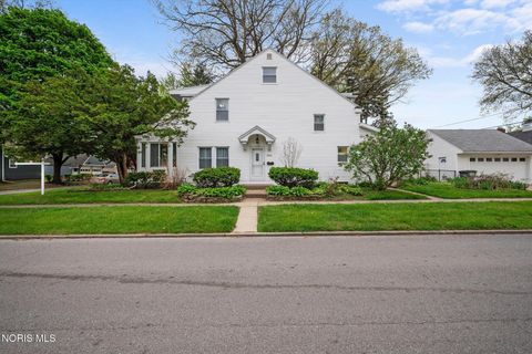 Photo of 2601 Portsmouth Avenue, Toledo, OH 43613 (MLS # 10006524)