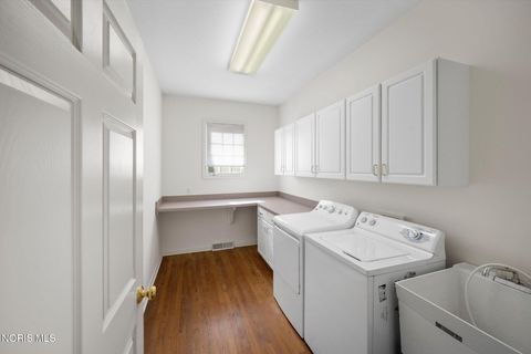 Tiny photo for 26281 Seminary Road, Perrysburg, OH 43551 (MLS # 10005073)