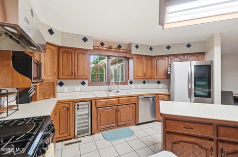 Tiny photo for 820 Bitterbrush Lane, Findlay, OH 45840 (MLS # 10012114)