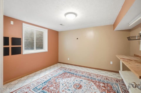 Tiny photo for 820 Bitterbrush Lane, Findlay, OH 45840 (MLS # 10012114)