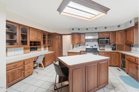 Tiny photo for 820 Bitterbrush Lane, Findlay, OH 45840 (MLS # 10012114)