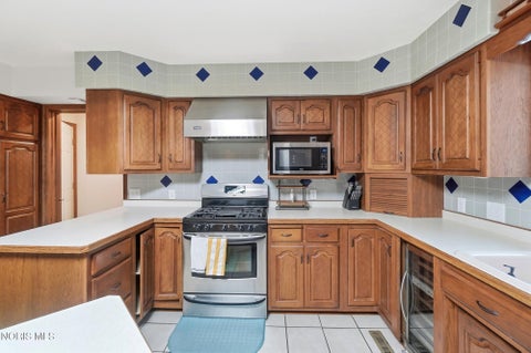 Tiny photo for 820 Bitterbrush Lane, Findlay, OH 45840 (MLS # 10012114)