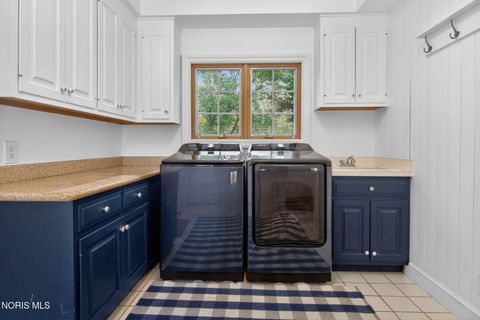 Tiny photo for 2709 Westchester Road, Ottawa Hills, OH 43615 (MLS # 10007158)
