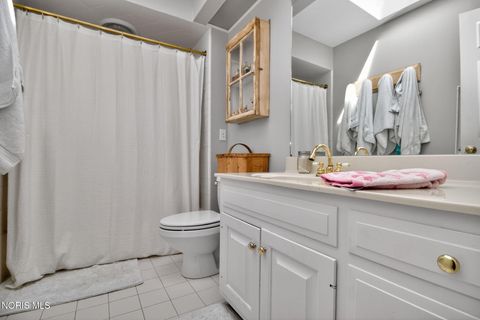 Tiny photo for 2709 Westchester Road, Ottawa Hills, OH 43615 (MLS # 10007158)