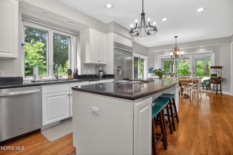 Tiny photo for 2709 Westchester Road, Ottawa Hills, OH 43615 (MLS # 10007158)