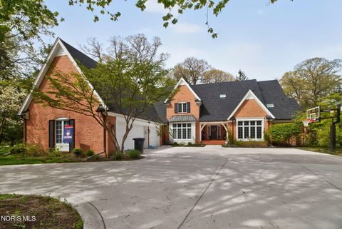 Tiny photo for 2709 Westchester Road, Ottawa Hills, OH 43615 (MLS # 10007158)