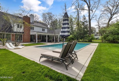 Tiny photo for 2709 Westchester Road, Ottawa Hills, OH 43615 (MLS # 10007158)