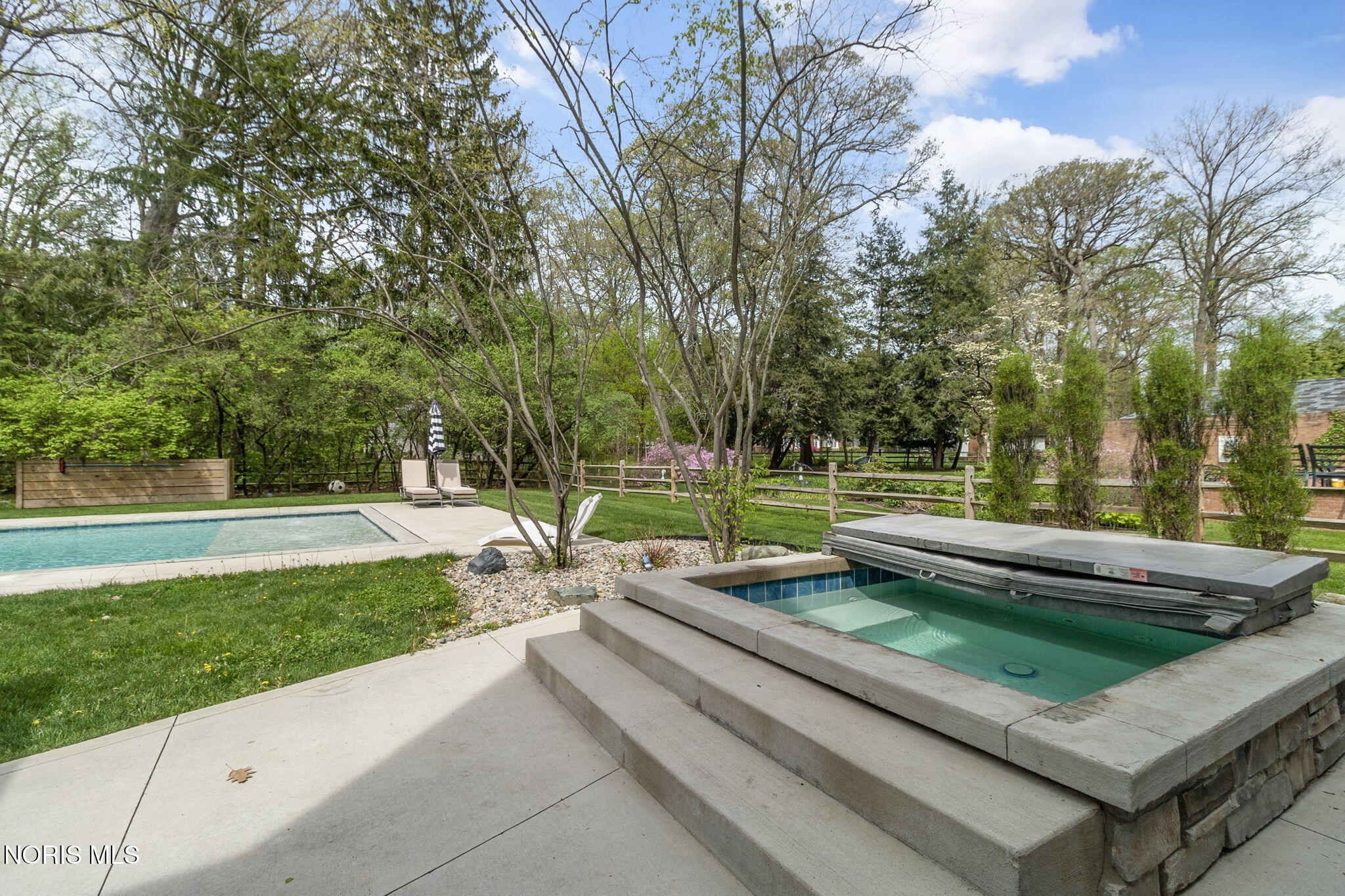 Ottawa Hills, Ohio, 43615, United States, 5 Bedrooms Bedrooms, ,7 BathroomsBathrooms,Residential,Active,2052083