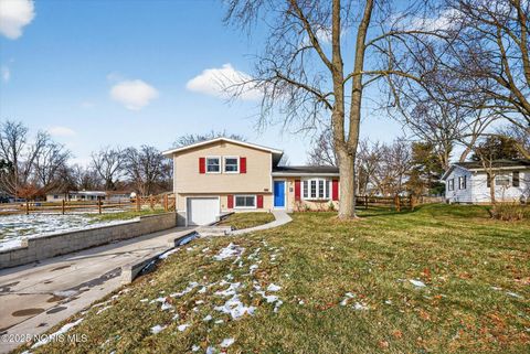 Tiny photo for 6025 Gillingham Drive, Sylvania, OH 43560 (MLS # 10002452)
