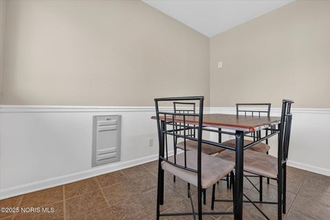 Tiny photo for 6025 Gillingham Drive, Sylvania, OH 43560 (MLS # 10002452)