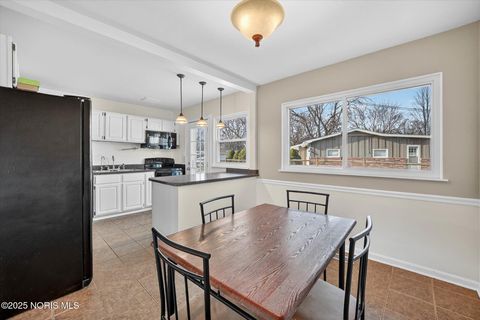 Tiny photo for 6025 Gillingham Drive, Sylvania, OH 43560 (MLS # 10002452)