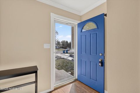 Tiny photo for 6025 Gillingham Drive, Sylvania, OH 43560 (MLS # 10002452)