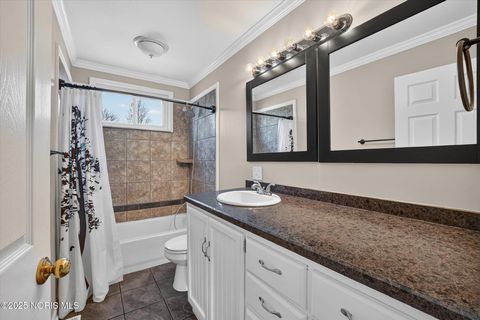 Tiny photo for 6025 Gillingham Drive, Sylvania, OH 43560 (MLS # 10002452)