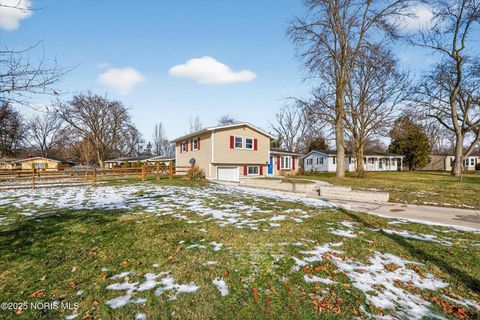 Tiny photo for 6025 Gillingham Drive, Sylvania, OH 43560 (MLS # 10002452)