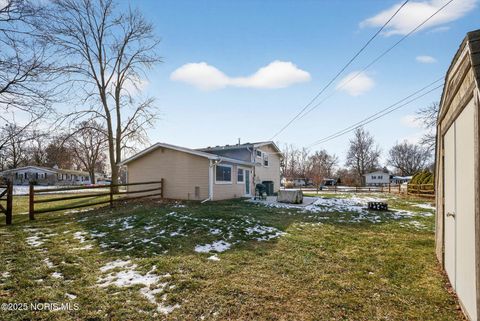 Tiny photo for 6025 Gillingham Drive, Sylvania, OH 43560 (MLS # 10002452)