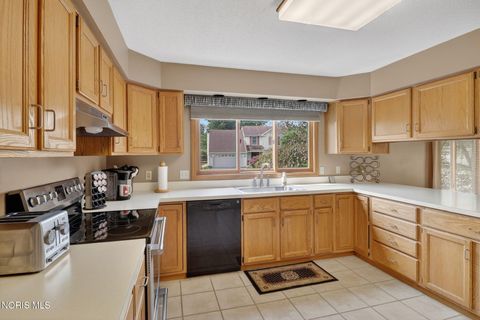 Tiny photo for 6838 Oakshade Road, Sylvania, OH 43560 (MLS # 10008407)
