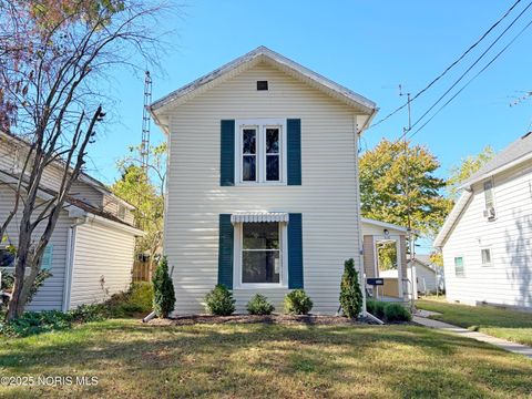 Photo of 518 S Grove Street, Bowling Green, OH 43402 (MLS # 10000236)
