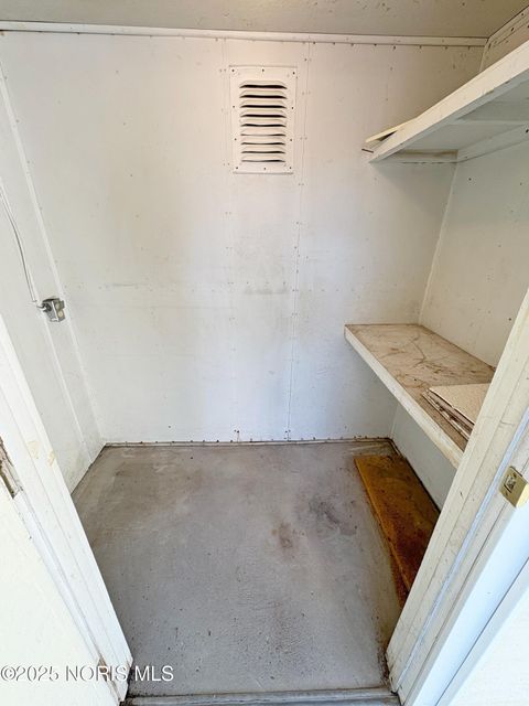 Tiny photo for 518 S Grove Street, Bowling Green, OH 43402 (MLS # 10000236)