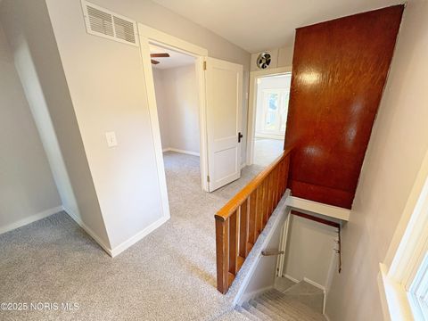 Tiny photo for 518 S Grove Street, Bowling Green, OH 43402 (MLS # 10000236)