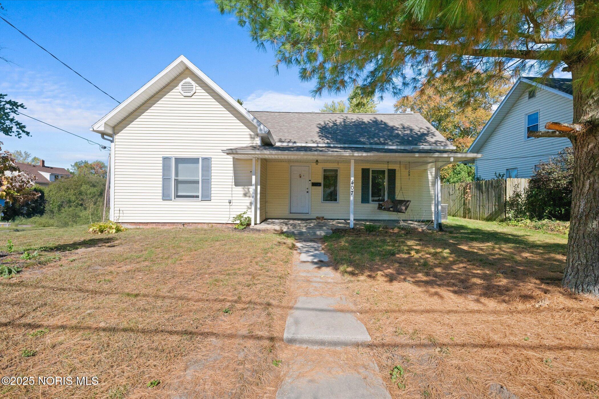 407 E Garfield Avenue